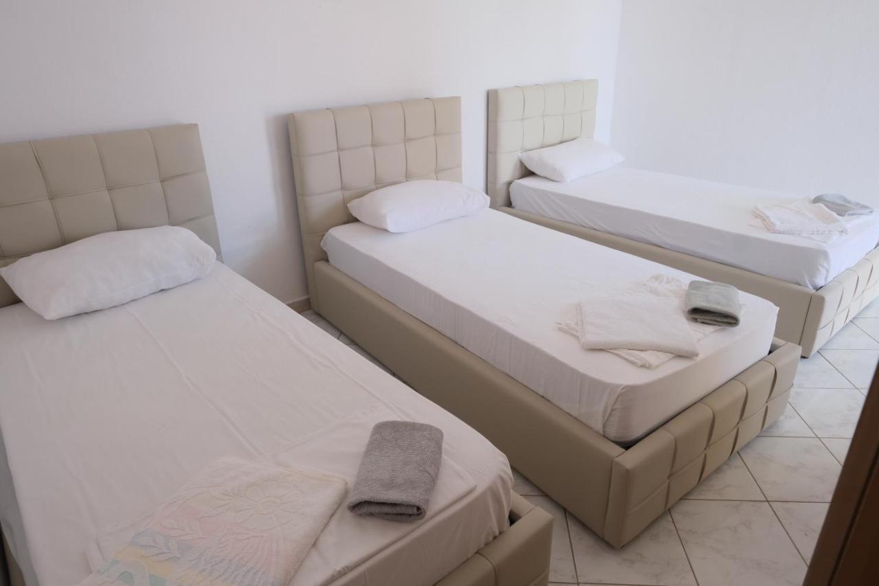 Mehilli Hotel Dhërmi Extérieur photo
