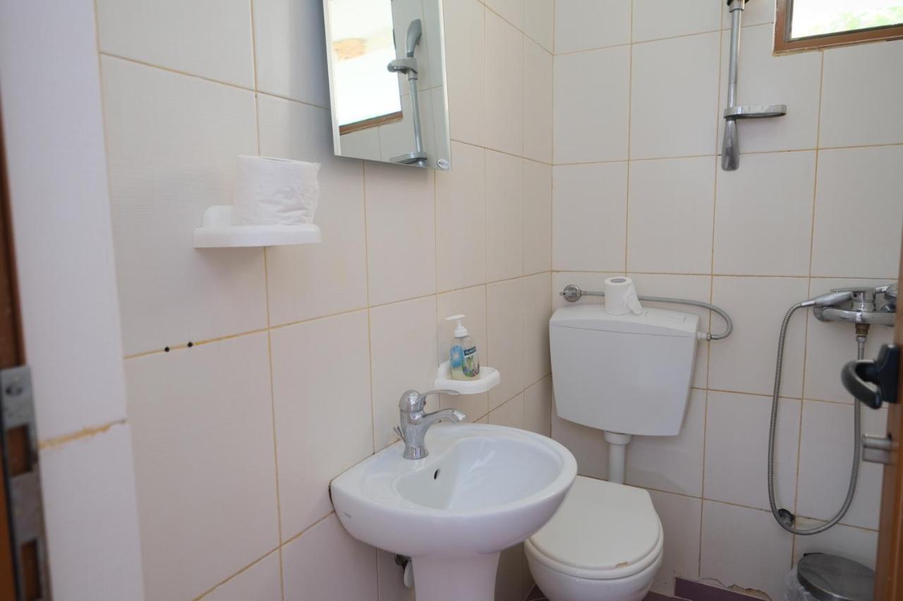 Mehilli Hotel Dhërmi Extérieur photo